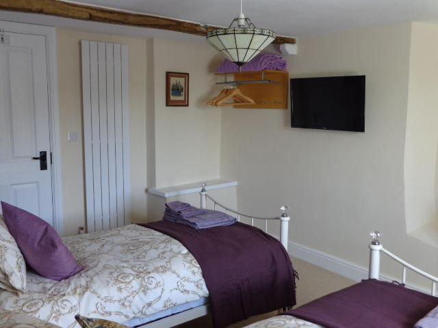 Lodge House B&B Buckland St Mary Стая снимка